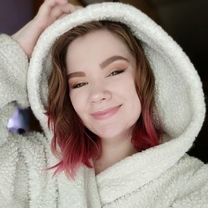 Meet your Posher, Annie